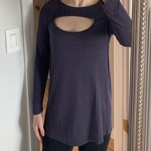 Women’s long sleeve blouse